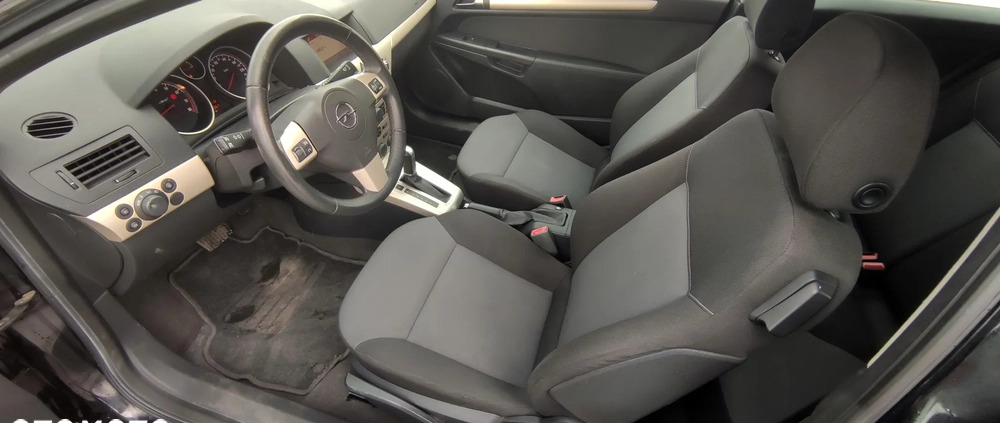 Opel Astra cena 17400 przebieg: 226000, rok produkcji 2008 z Błonie małe 154